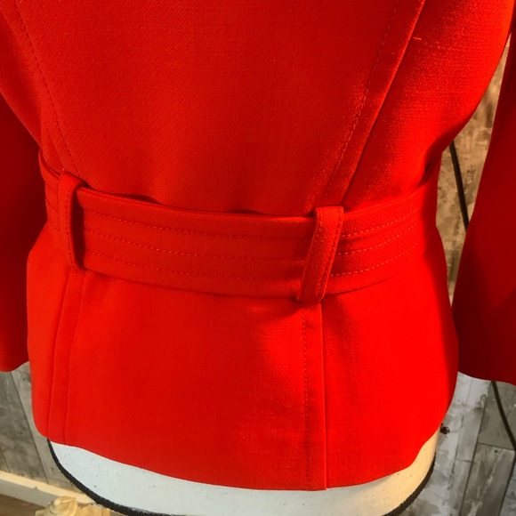 Lovely Milly wool short blazer with tie. Size 2 - Picture 5 of 6